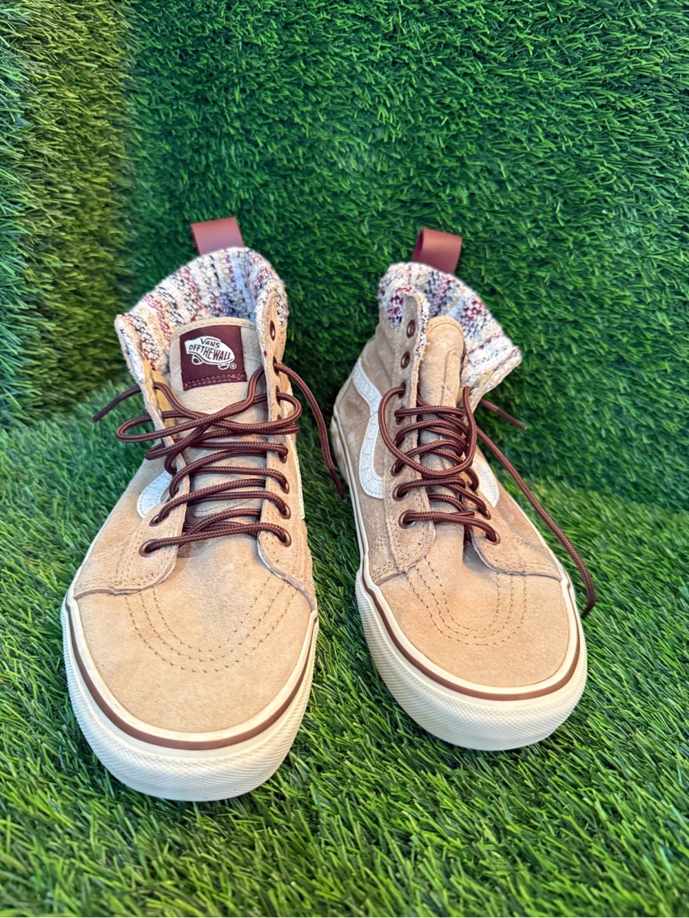 Vans unisex SK-8 Hi MTE tan suede knit patterned collar m 7.5. W 9.0